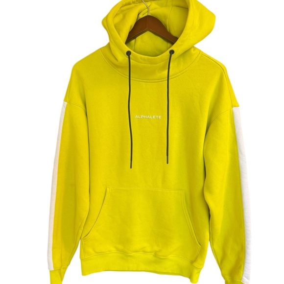 Not for sale ………
see measurements Men's Yellow Hoodie with classic logo - Picture 1 of 13